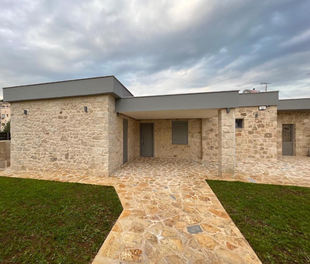 Ag.Stone.Home Isthmia Extérieur photo